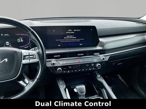 Used 2023 Kia Telluride S w/ S Sunroof Package FWD image 9
