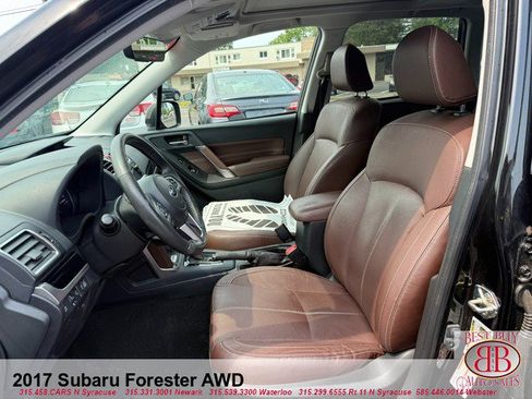 Used 2017 Subaru Forester 2.5i Touring AWD/4WD image 10