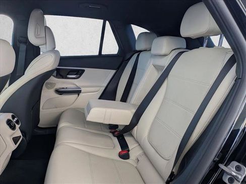 New 2026 Mercedes-Benz GLC 300 GLC 300 image 16