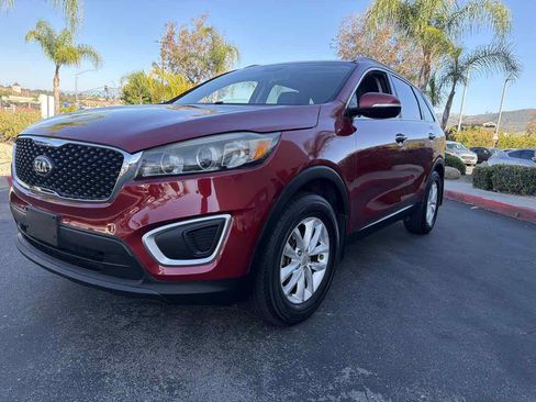 Used 2016 Kia Sorento FWD w/ LX Convenience Package image 18