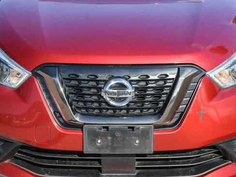 Used 2020 Nissan Kicks SR FWD image 6