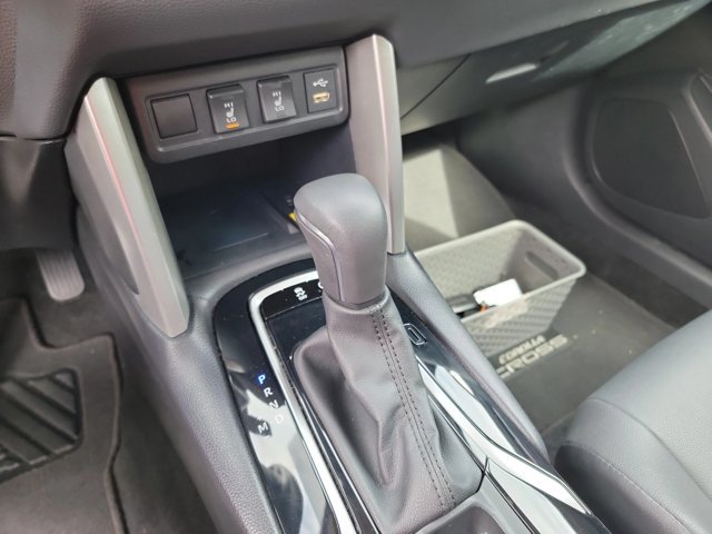 Used 2022 Toyota Corolla Cross XLE AWD/4WD image 12