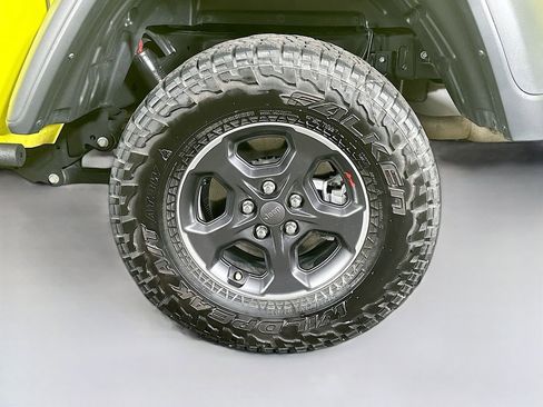 Used 2023 Jeep Gladiator Rubicon image 35