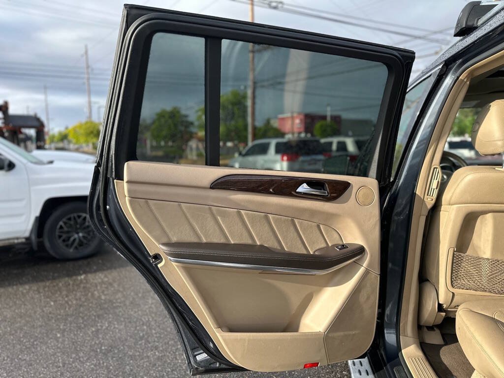 Used 2013 Mercedes-Benz GL 450 4MATIC image 18