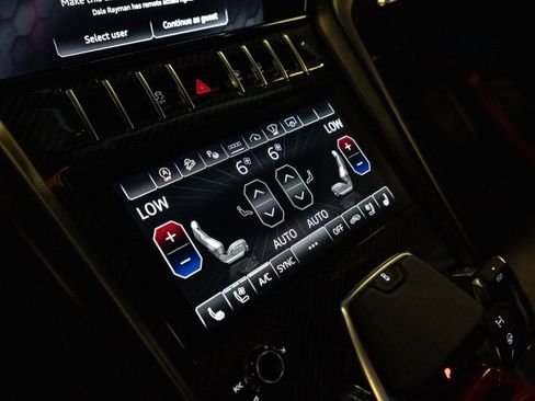 Used 2024 Lamborghini Urus Performante image 9