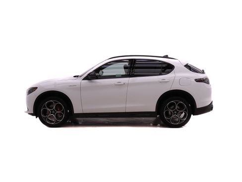 New 2026 Alfa Romeo Stelvio Sprint AWD/4WD image 3