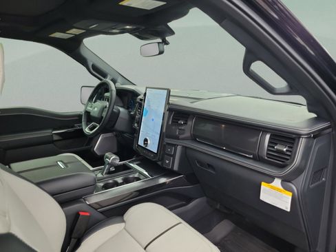 New 2025 Ford F150 Lightning Platinum image 28
