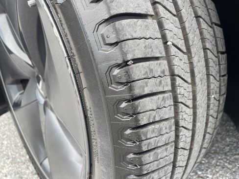 Used 2020 Tesla Model 3 RWD image 23