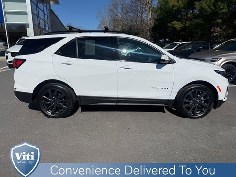 Used 2022 Chevrolet Equinox RS w/ RS Leather Package AWD/4WD image 9