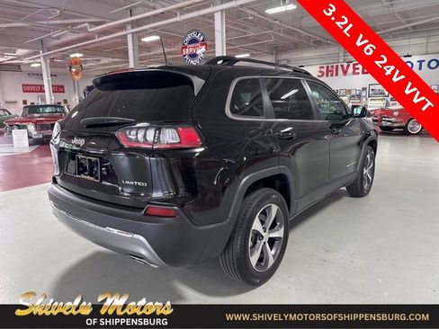 Used 2022 Jeep Cherokee Limited image 5