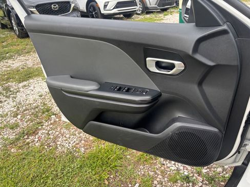 Used 2025 Kia K4 LXS image 18