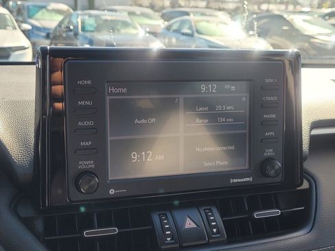 Used 2020 Toyota RAV4 XLE Premium image 25