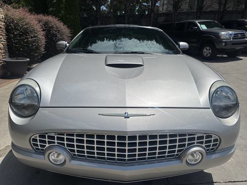 Used 2004 Ford Thunderbird Deluxe image 8
