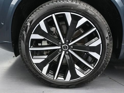 New 2026 Volvo XC90 B6 Plus w/ Protection Package Premier AWD/4WD image 9