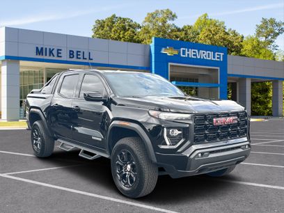 Used 2024 GMC Canyon Elevation w/ Convenience Package