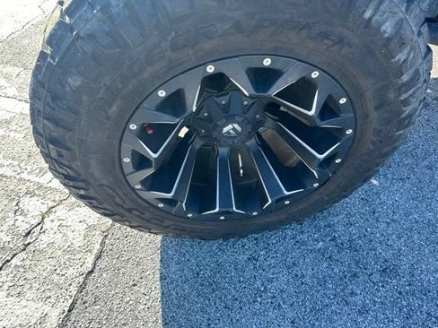 Used 2016 Jeep Wrangler Unlimited Sahara AWD/4WD image 10