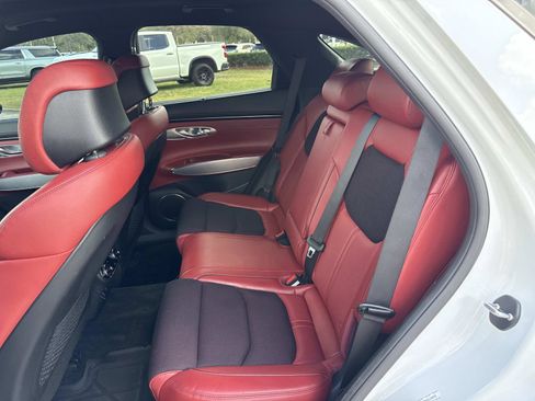 Used 2023 Genesis GV70 2.5T w/ Sport Prestige Package image 15