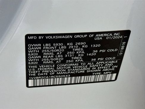 Used 2024 Volkswagen Atlas SEL AWD/4WD image 31