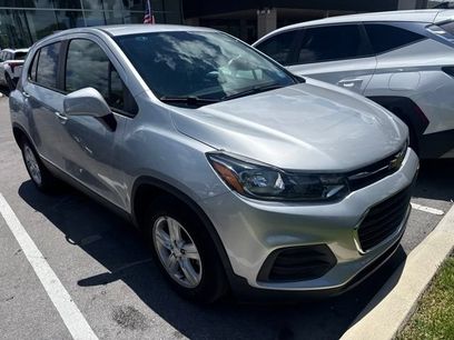 Used 2022 Chevrolet Trax LS w/ Tint and Cruise Package