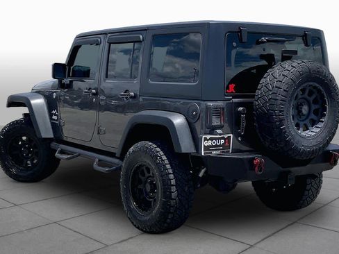 Used 2016 Jeep Wrangler Unlimited Sport w/ Connectivity Group AWD/4WD image 12