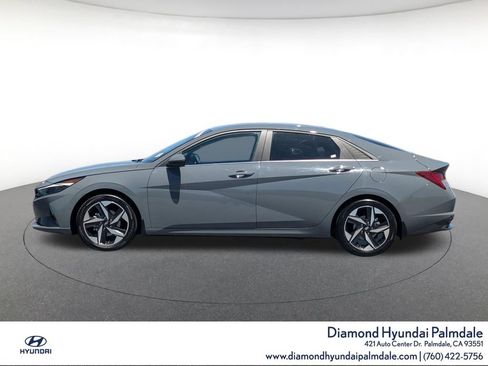 Certified 2023 Hyundai Elantra Limited FWD image 4