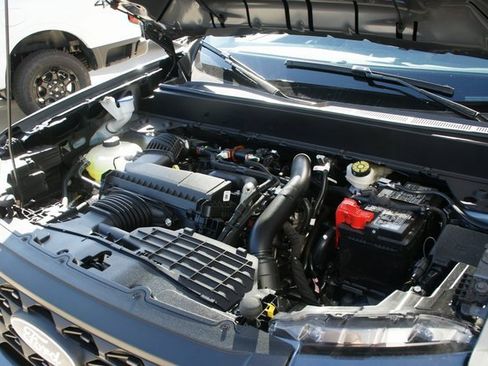 New 2025 Ford Maverick XLT w/ XLT Luxury Package image 13