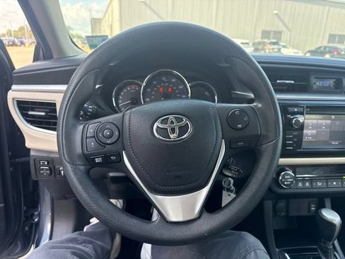 Used 2016 Toyota Corolla LE FWD image 14