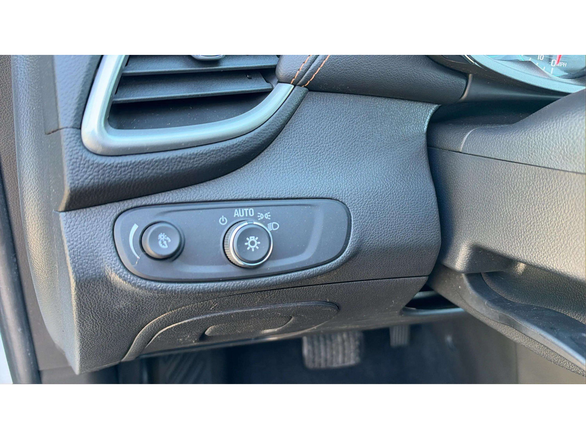Used 2017 Chevrolet Trax LS FWD image 19
