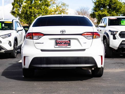 Certified 2025 Toyota Corolla LE image 9