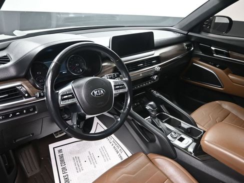 Used 2020 Kia Telluride SX w/ SX Prestige Package image 15