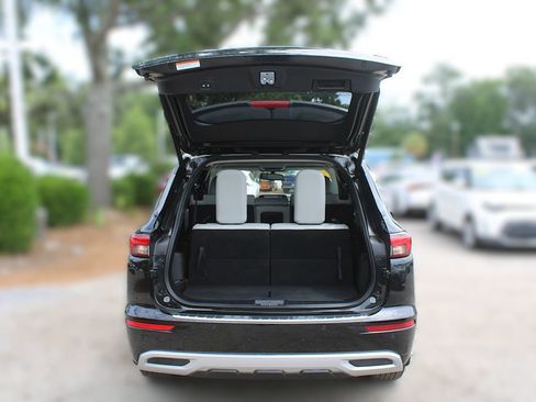 Used 2023 Mitsubishi Outlander SEL AWD/4WD image 9