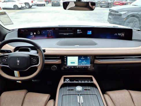 New 2026 Lincoln Navigator L Black Label AWD/4WD image 10