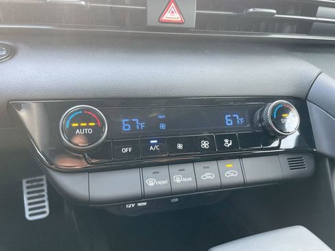 Certified 2025 Hyundai Elantra Sport FWD image 45