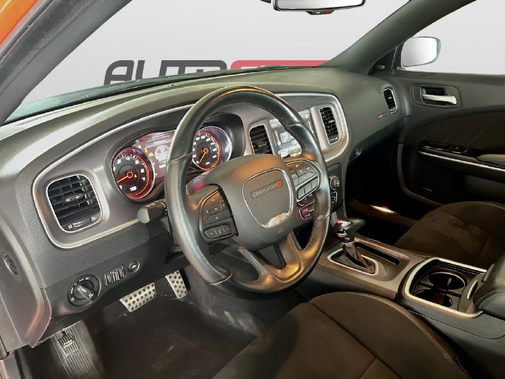 Used 2022 Dodge Charger Scat Pack RWD image 9