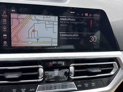 Used 2020 BMW 330i Sedan w/ Convenience Package RWD image 2