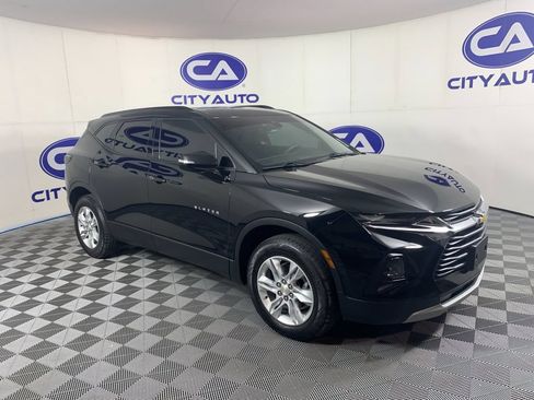 Used 2022 Chevrolet Blazer LT FWD image 1
