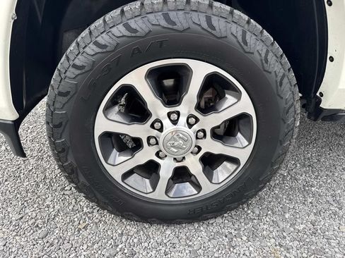 Used 2023 RAM 2500 Limited AWD/4WD image 38