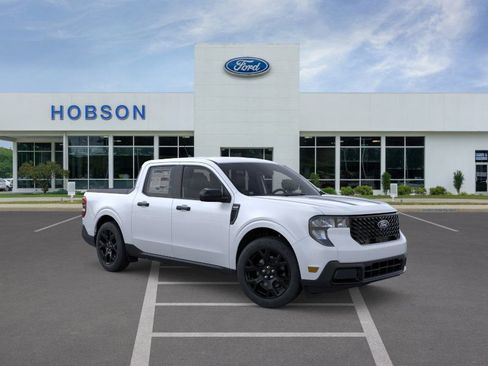 New 2025 Ford Maverick XLT w/ Black Appearance Package image 7