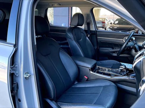 Used 2023 Kia Sorento SX image 8