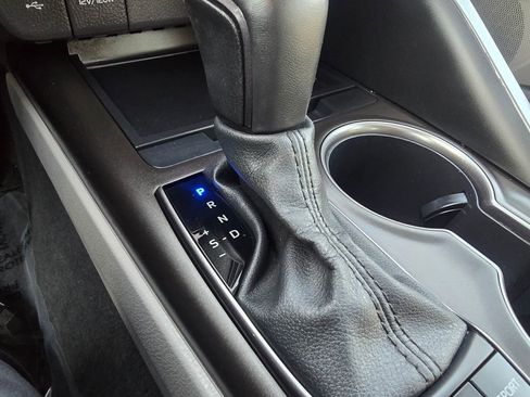 Used 2024 Toyota Camry SE w/ Cold Weather Package image 23