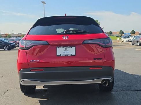 Certified 2025 Honda HR-V Sport image 6