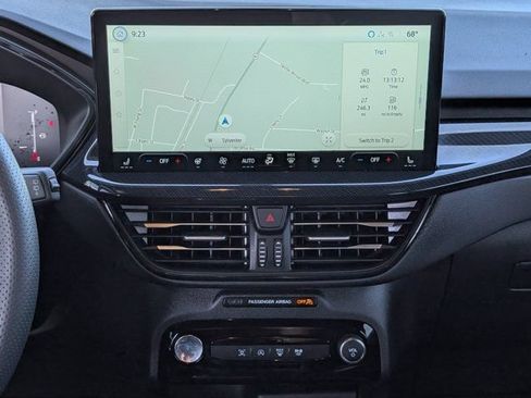 Used 2025 Ford Escape ST-Line w/ Tech Pack #1 FWD image 16
