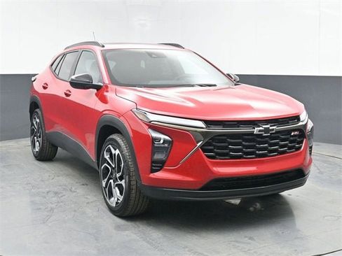 New 2026 Chevrolet Trax RS image 2