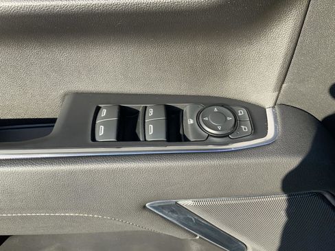 Used 2022 Chevrolet Silverado 1500 LT Trail Boss w/ LPO, Dark Essentials Package image 23