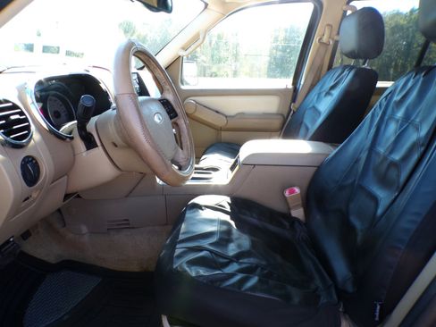 Used 2008 Ford Explorer Eddie Bauer image 31
