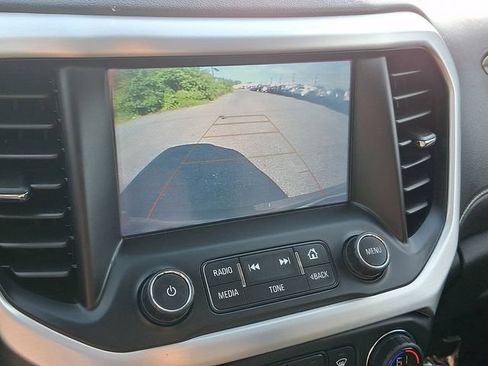 Used 2019 GMC Acadia SLE w/ Driver Alert Package I FWD image 18