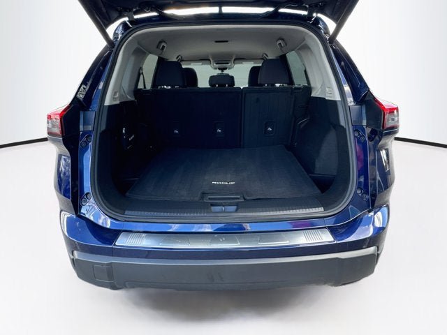 Used 2026 Nissan Rogue SV w/ Cold Weather Package AWD/4WD image 21