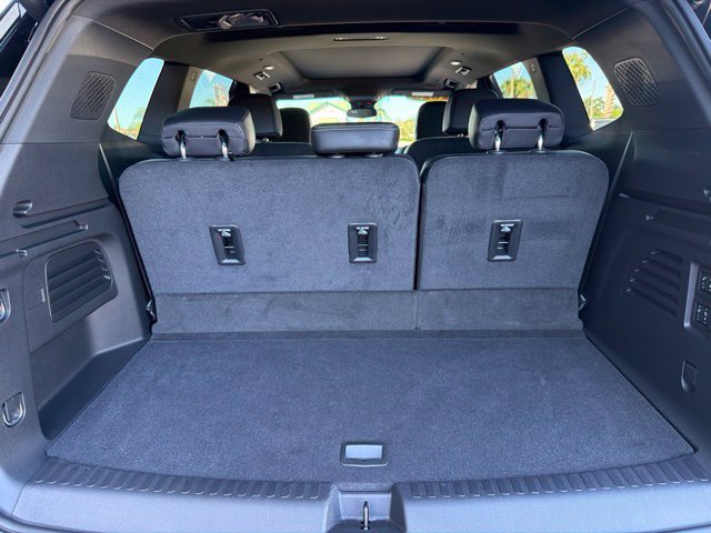 Used 2025 Buick Enclave Sport Touring w/ Super Cruise Package FWD image 19