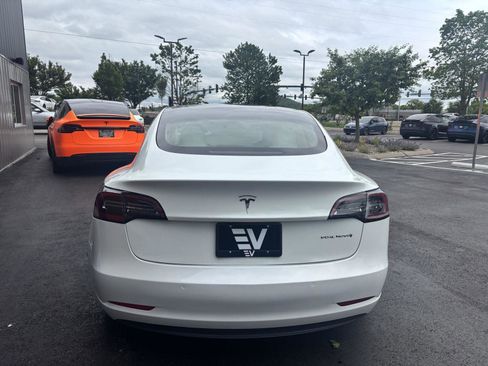 Used 2022 Tesla Model 3 Long Range AWD/4WD image 7