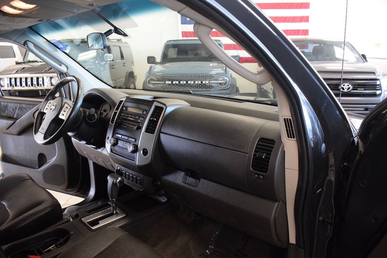 Used 2010 Nissan Frontier PRO-4X w/ Pro-4x Value Truck Pkg AWD/4WD image 26